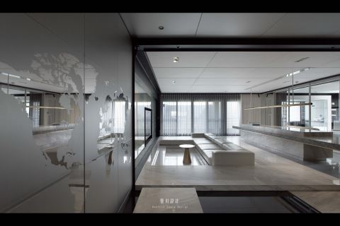 他将客厅换了小剧场 颠覆145㎡现代风公寓 璧川设计事务所 Beatrix Design 卓思齐、陈明封