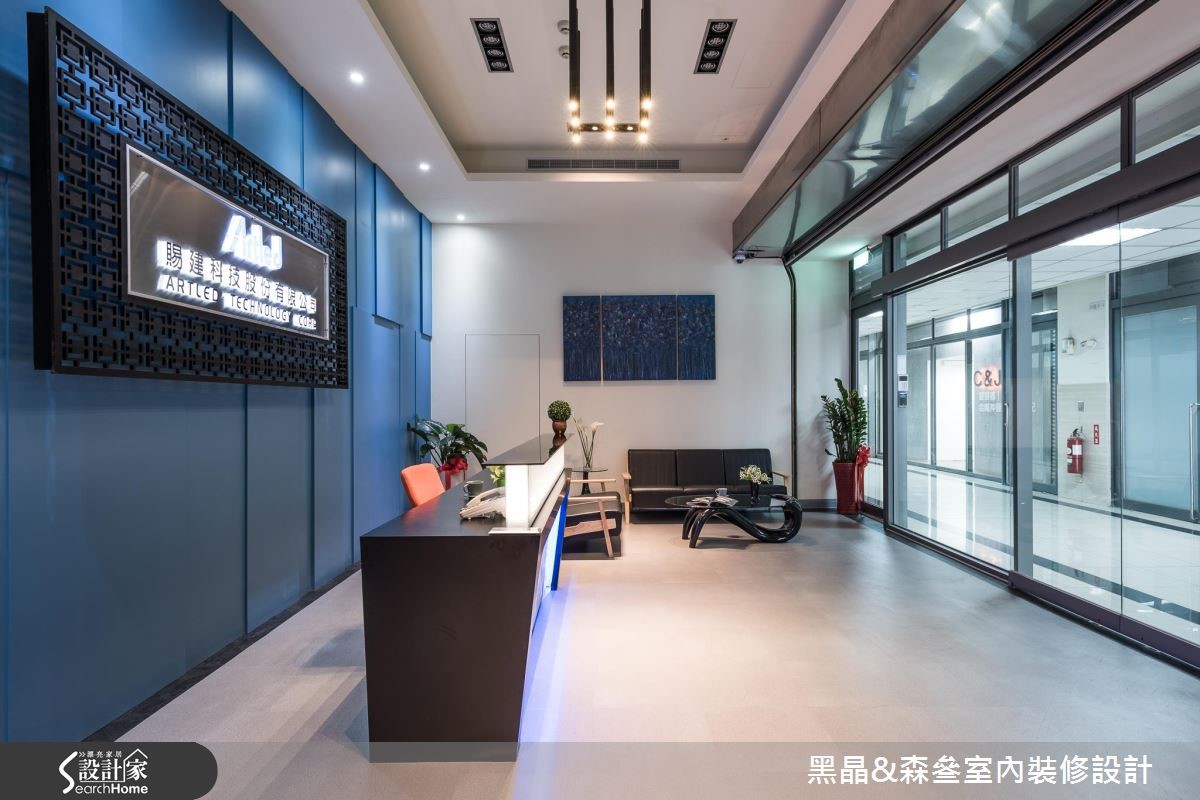 艺术感环绕，颠覆想像的办公空间
