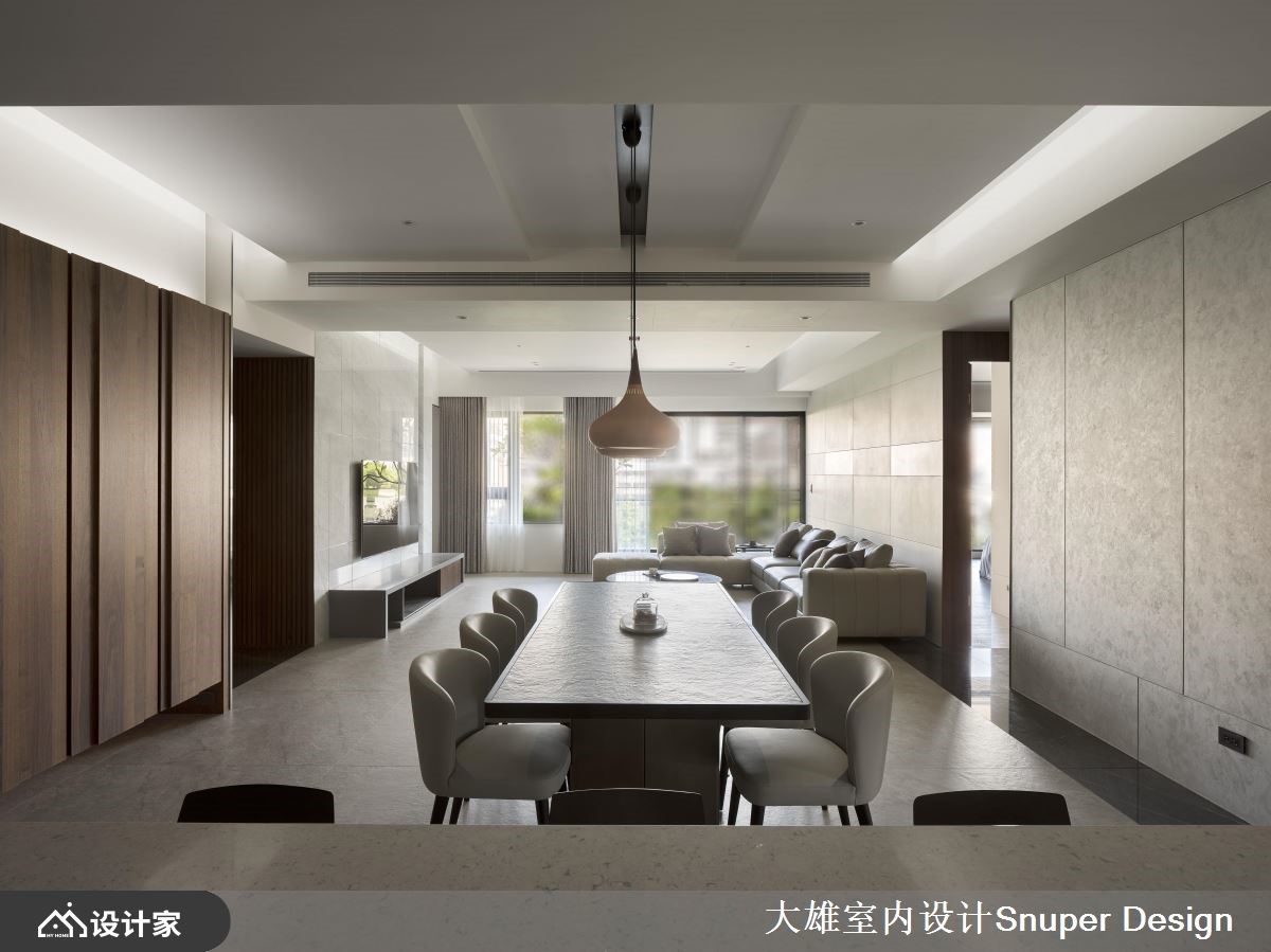 绿意环绕的欢笑光景！高级灰和木质共处的精品大宅